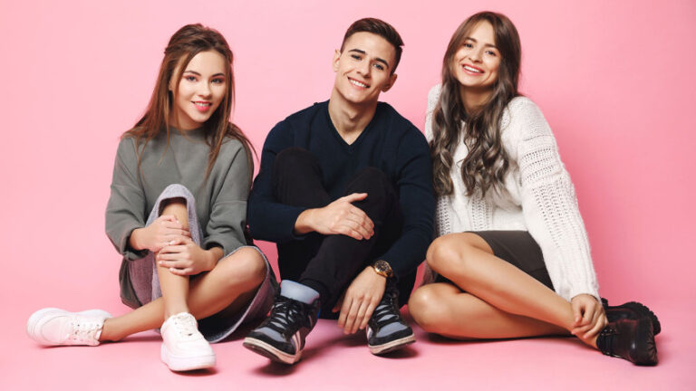 Influenceri locali România: cum colaborează companiile Influenceri locali România - cum colaborează companiile