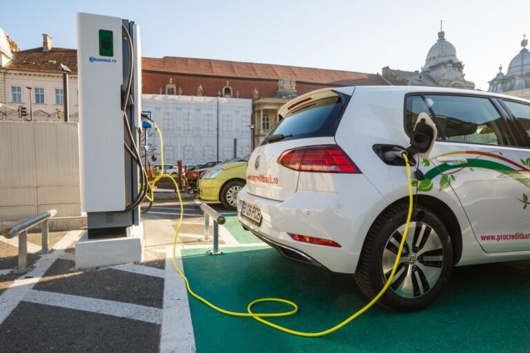 Mobilitate electrică în România - strategii pentru accelerarea adopției EV